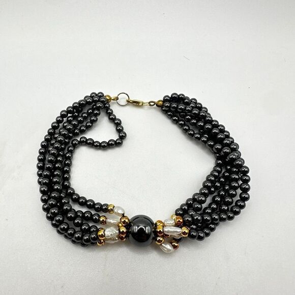 Revived Hematite and rice pearl with gold tone accent beads, 925 clasp bracelet! - Picture 5 of 8